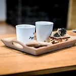シャレー U Jasia *
